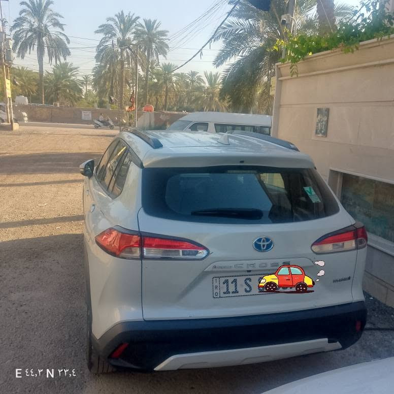 كورلا كروز هايبرد موديل ٢٢تايوان ماشيه ١٢٧ الف بيها جاملغ مبدل محرك ١٨٠٠ الاتصال ***********
