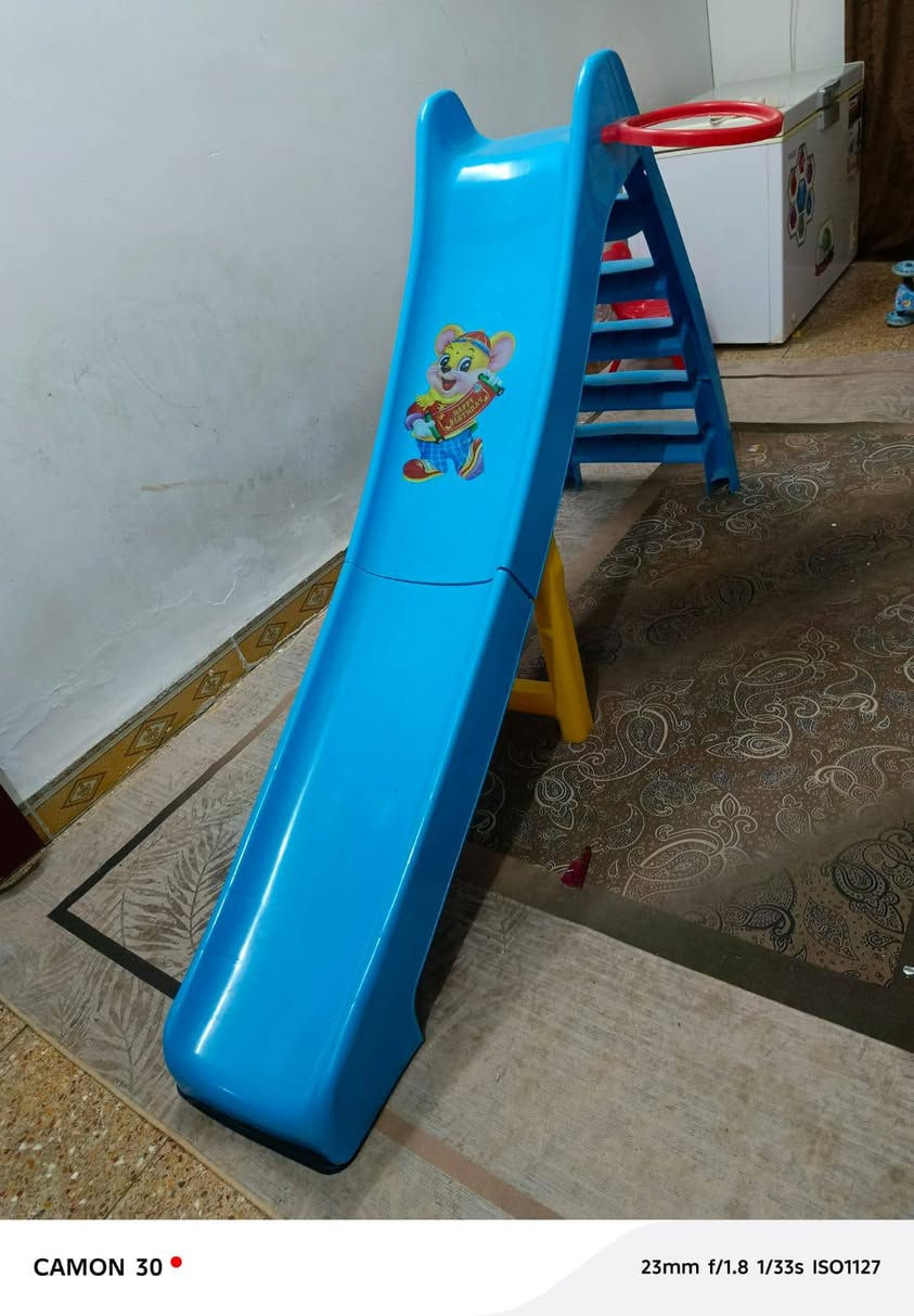 كلش حلوه مال جهال مآل حدايق
مناسبه اتصل وبيك خير ودلل ***********
