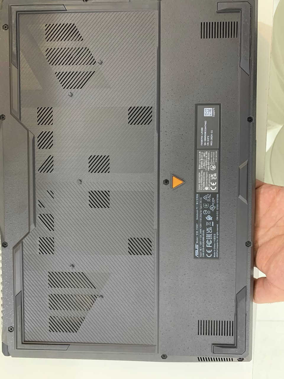 السلام عليكم، لابتوب للبيع:
ASUS TUF 15-FX507VV-LP299

الجهاز شخطة وحدة مابي،  واذا عندك ايشي ببالك تريدني افحصة مثل كيبورد، اداء، بلوتوث، شاشة، سبيكرات…. دزلي رساله وندخل اتصال

واذا قررت تشتري الجهاز، تفحصة وتتاكد منة  ١٠٠٪؜ نوب تدفع فلوسة 

i7-13620H

Nvidia RTX 4060 8GB ram

RAM 16GB

Storage 512GB

Display 144Hz FHD 15.6inch

سعر مليون و 200 نهايتة

مكاني ديوانية وموجود توصيل


**إذا كنت صاحب هذا الإعلان وتريد حذفه لأي سبب، رجاءا أرسل رسالة إلى الدعم الفني**