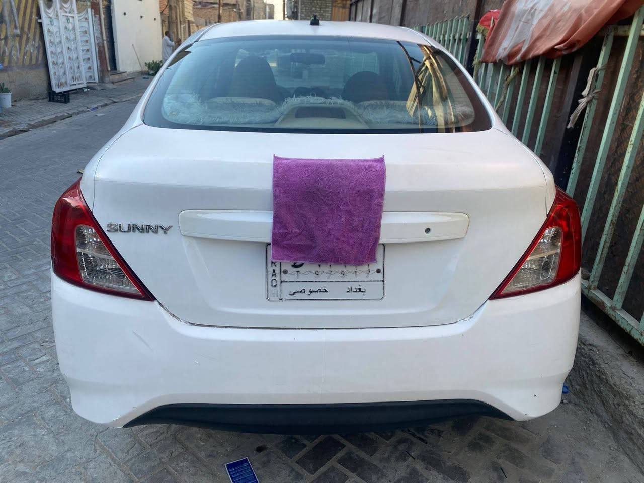 السلام عليكم نيسان سني. موديل 2016 حلوه بيه شويه بارد واضح بل صور  لا تبديل. لا ضربه قويه  فقط بيه بارد  رقم بغداد بسمي كبل تحويل كير مكينه خير من الله تبريد ثلج    لسعر 86وبيه مجال. ***********
