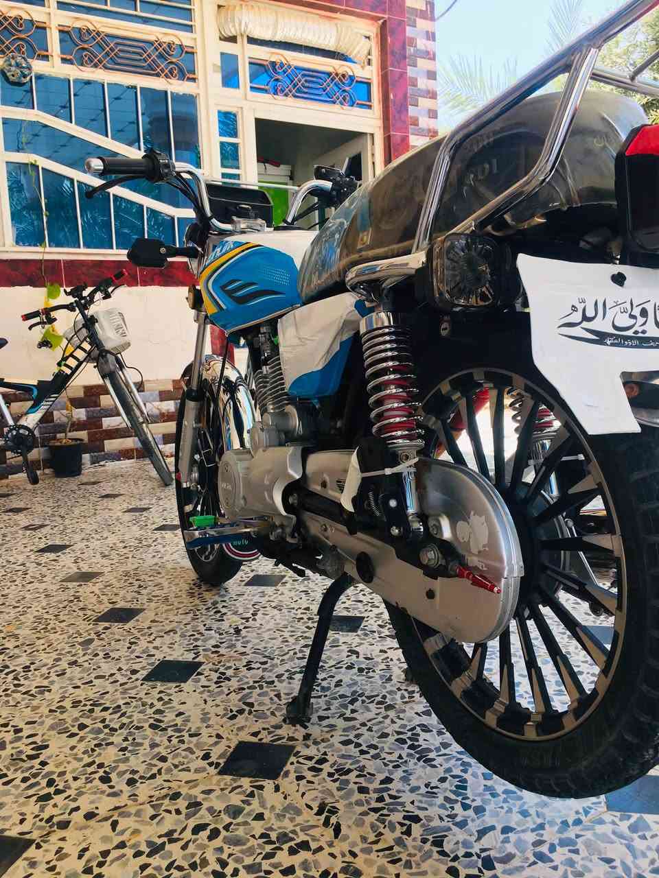 للبيع سيفان شـ25 محرگ 200مكفوله من اي نقص سعر 725بيها مجال مكاني ديالى سراجق ..***********او  مراوس بتايكر
