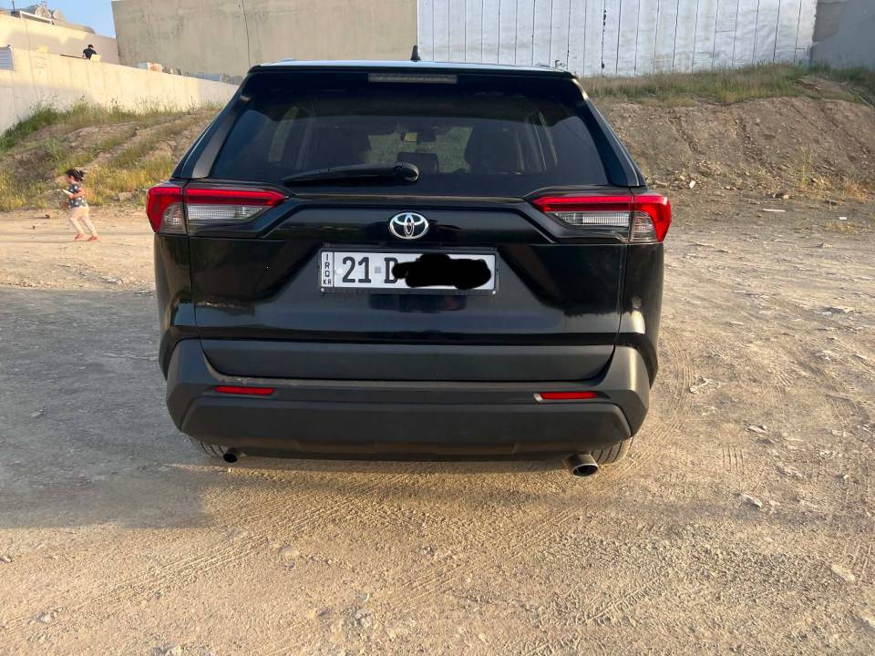 بەناوی خوای گەورە 
توێتاڕاڤ4 مۆدێل2022 مواسەفاتxle premium فول فول مواسەفات 
سڵاید کوشن کارەباو جڵدوهیتەر بەسمەو سندوق شەفت ڕادارو 5کامێرەو ئۆتۆستارسۆپ سێ مۆدی لێخورین eco و normalوsport هتد سەیارەکە بەناوی خۆمانەوەیەو سەنەوی تازەیە نمونەیە لەجوانی تەنها سندوقەکەی بۆیاغە بێناوگرتن بێ ئێرباگ 
نرخی:240و مەجال 
ڕەقەمی شانسیم داناوە 
ژمارەی موبایل:*********** السليمانية, العراق

