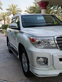 لاندكروز GXR • ٢٠١٤ • رقم بغداد