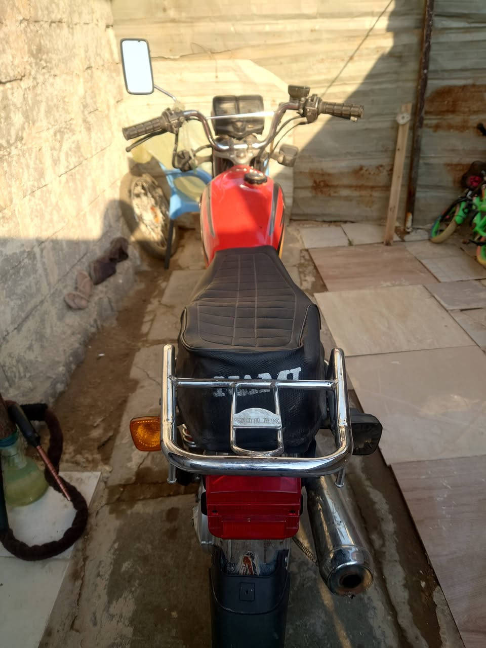 دراجه سونك موديل 23 كلك شغاله خير من الله كهربايات شغاله لاتنقيص لا بخار دراجه تخبل وياهه صندوك دلفري جديد وخوذه اب 350 رايدهه مكاني بغداد الدوره ***********
