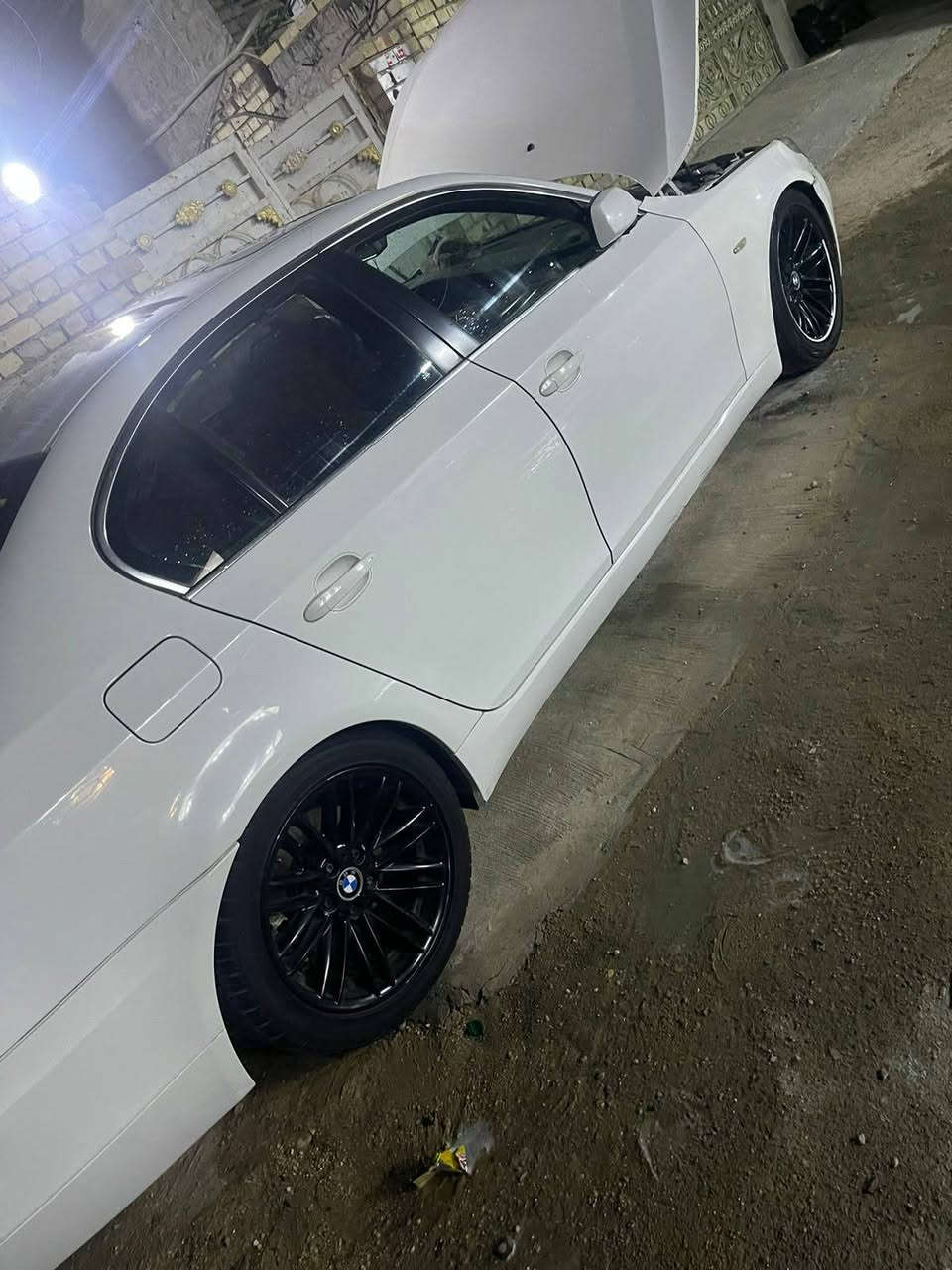 السلام عليكم بي ام ميماتي e60 530  N52 بدون كص السياره جديده وماكو دكمه نقص كلها شغاله السياره متوامه سليمانيه طبق الاصل السنويه ويا الشاصي دك حاسبه وين ميعجبك السياره بدون كص السعر 60 وبيها مجال بسيط عنواني بغداد ***********
