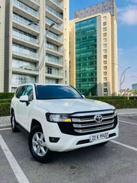 لاندكروز GX • ٢٠٢٢ • ٧٥ الف