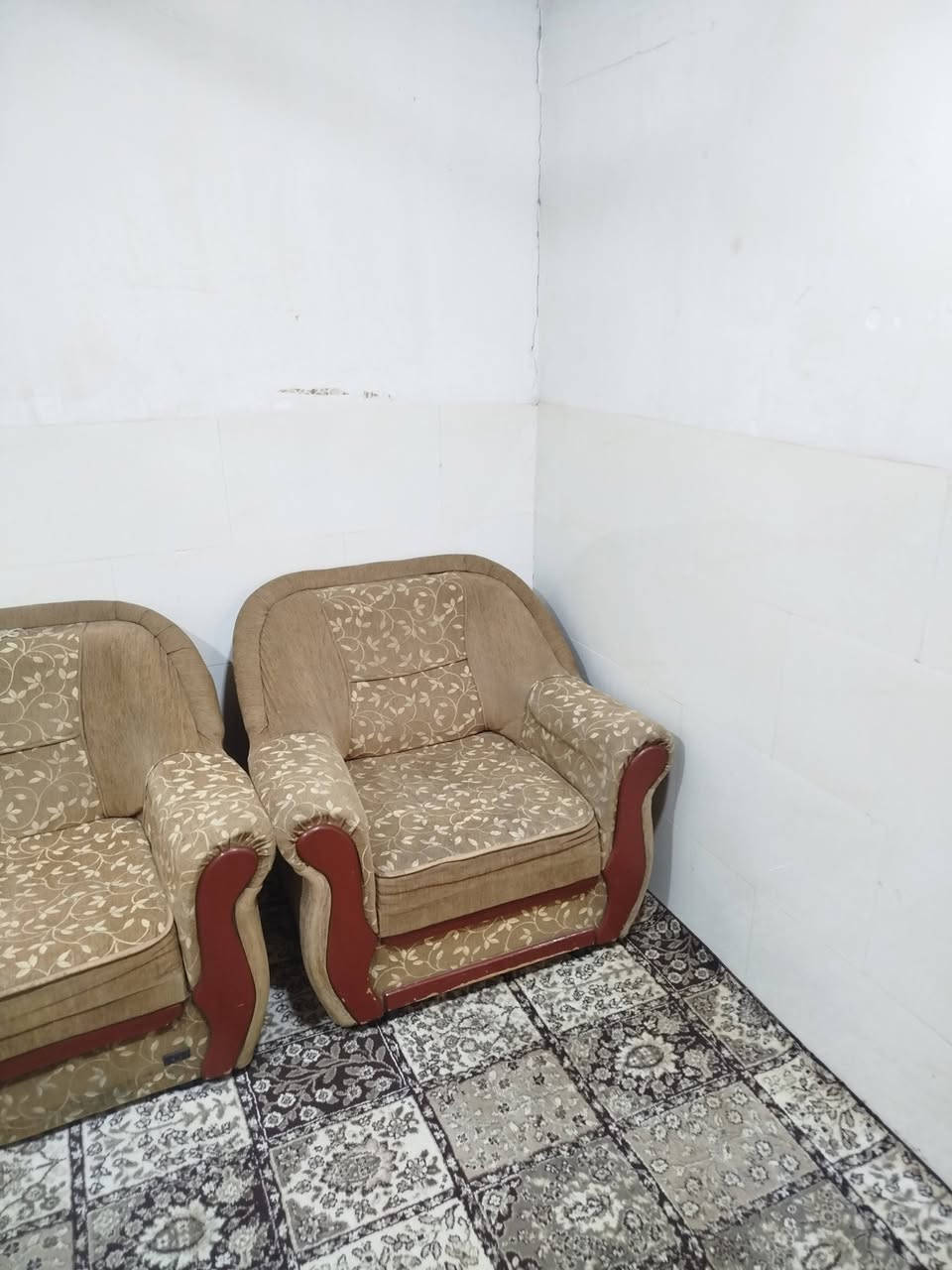 السلام عليكم غراض للبيع
اسعار مناسبه ماكو اي ضررر بيهن
للاستفسار واتساب 
***********
