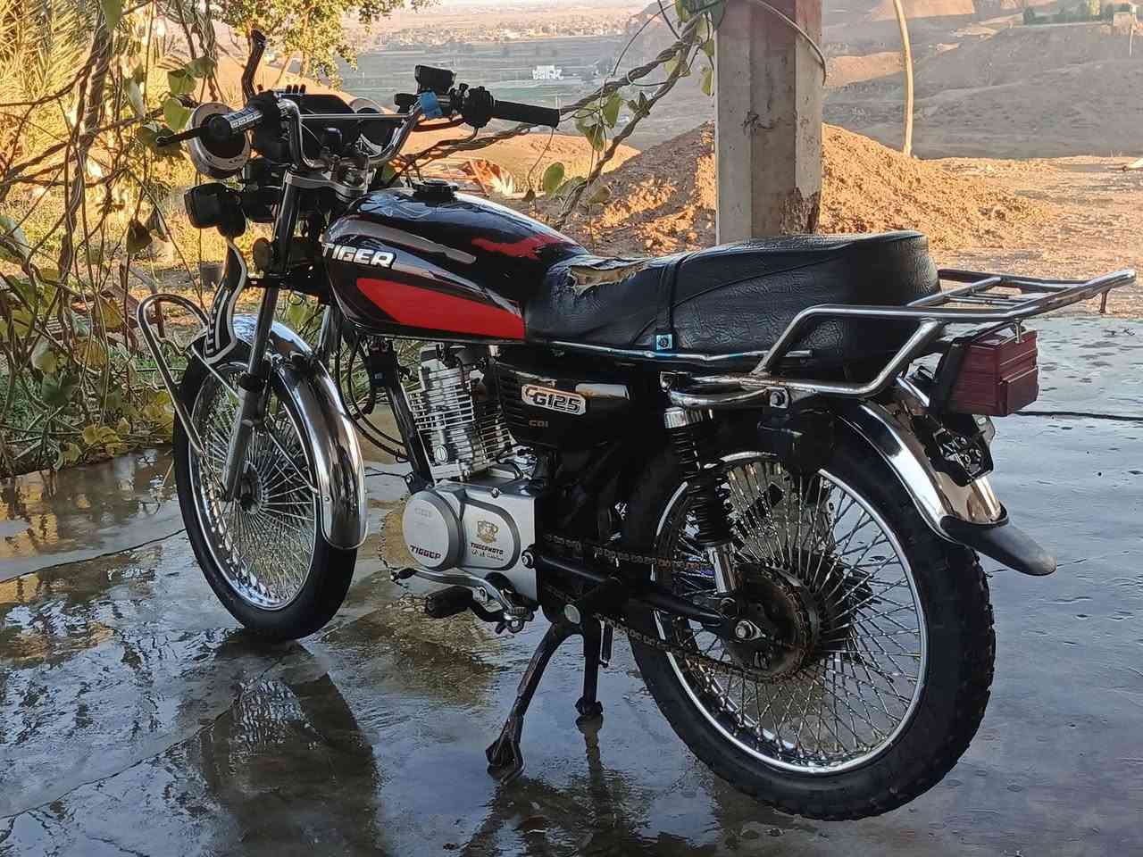 السلام عليكم دراجه تايكر موديل 23 للبيع محرك شرط مامفتوح كهربائيات كامله السعر خاص او اي استفسار *********** واتساب
