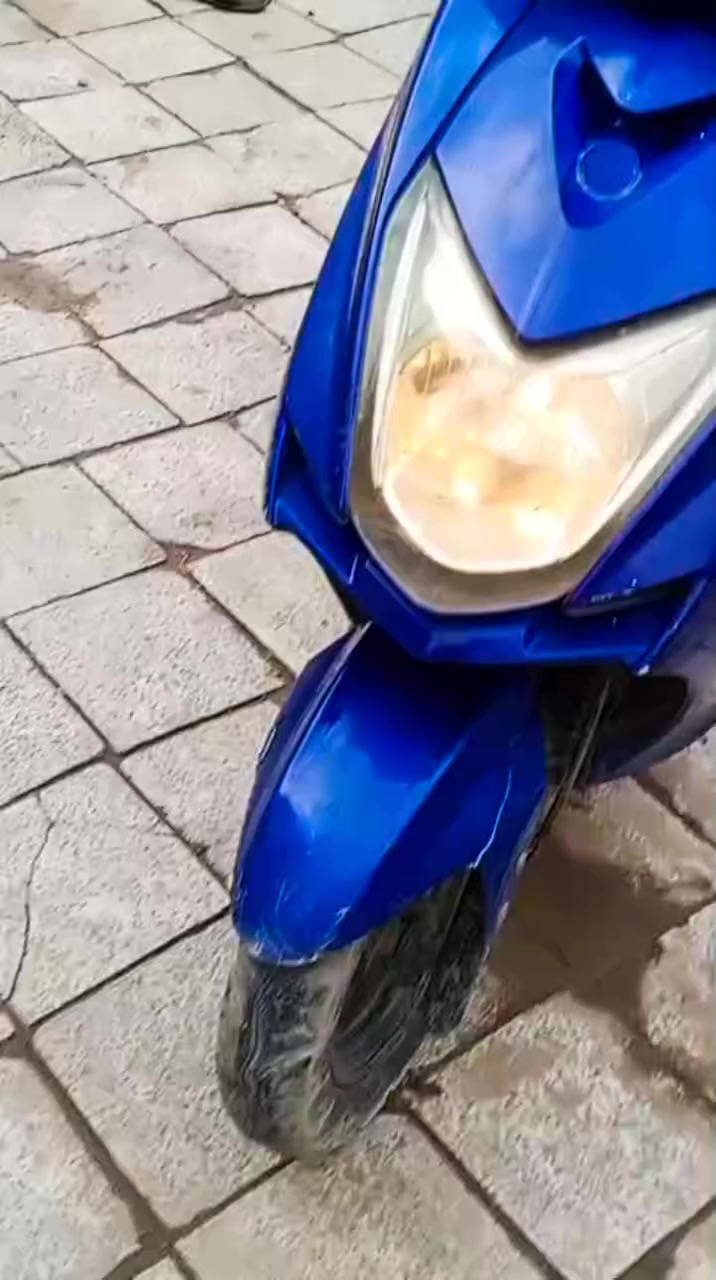 سلام عليكم دراجه ماكس ياباني للبيع كهربئيات كله شغاله 
بوشه 49بلادي  طك سلف ..بس وكفت بينه فجأه مانعرف عطله شنو نبيع كومه حديد  سعر 150 وبيه مجال حق جيه  رقم ***********  وتساب# مكاني كربلاء
