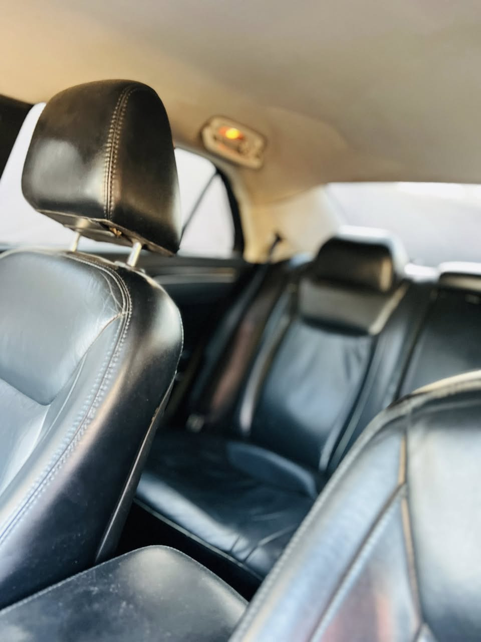 اوباما موديل ١٦ رقم بغداد بيع او مراوس ب اوبتما ٢٤٠٠ او سوناتا / السياره بدون ايرباك وصور الحادث موجوده بالمنشور ابيع احزام فقط 
***********
