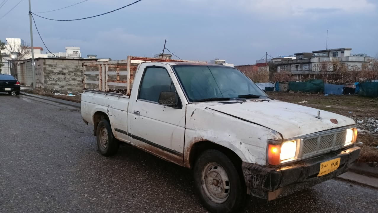 نیسان مودیل1988 مه کینە و گێر 2002 نیسانە بە شە رتی گێر مه کینە ئە کسل شانی بێ وە رگە ڕان بێ چرکە
سە نە وی ئە ولیات وە کالە سعر 19 مە جال مالی فە قیر

شۆێن چم چماڵ 

ژم 

***********

***********
