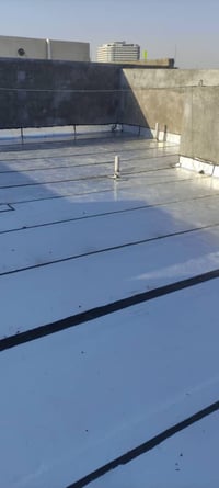 ايزوكام عاكس حرارة • ضمان ١٠-١٢ سنة • تغليف بنايات حكومية