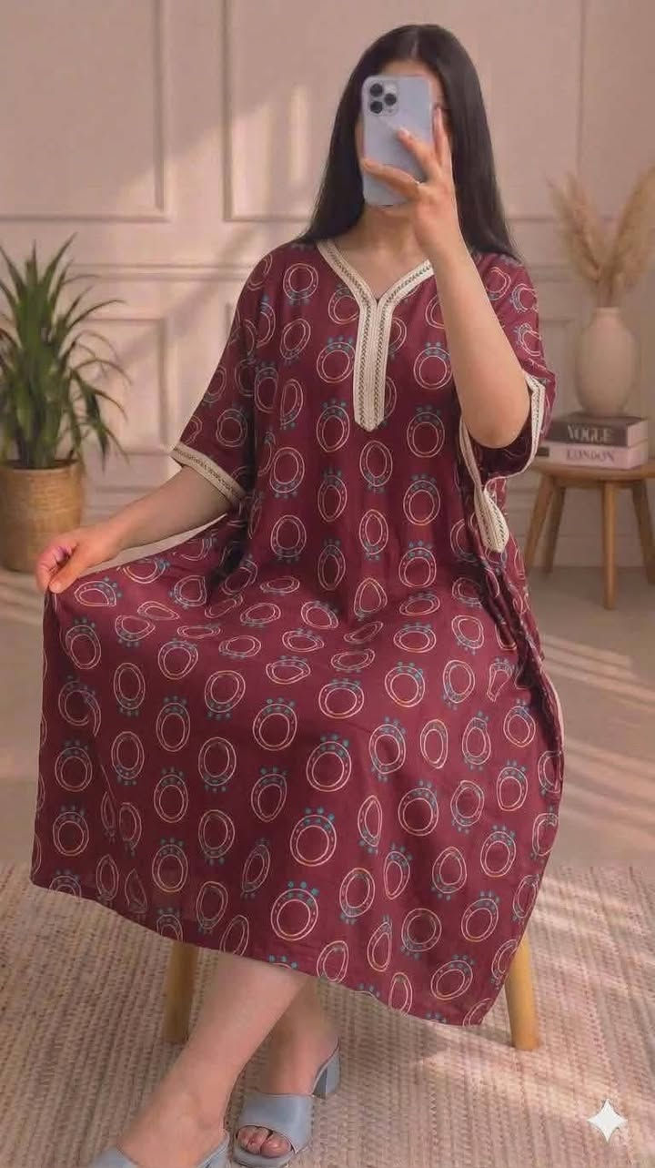 فستان باصمه ثلث رباع
 سعر 40 دينار
 دسته 12 قطعه
 مقاس l xxxl


**إذا كنت صاحب هذا الإعلان وتريد حذفه لأي سبب، رجاءا أرسل رسالة إلى الدعم الفني**