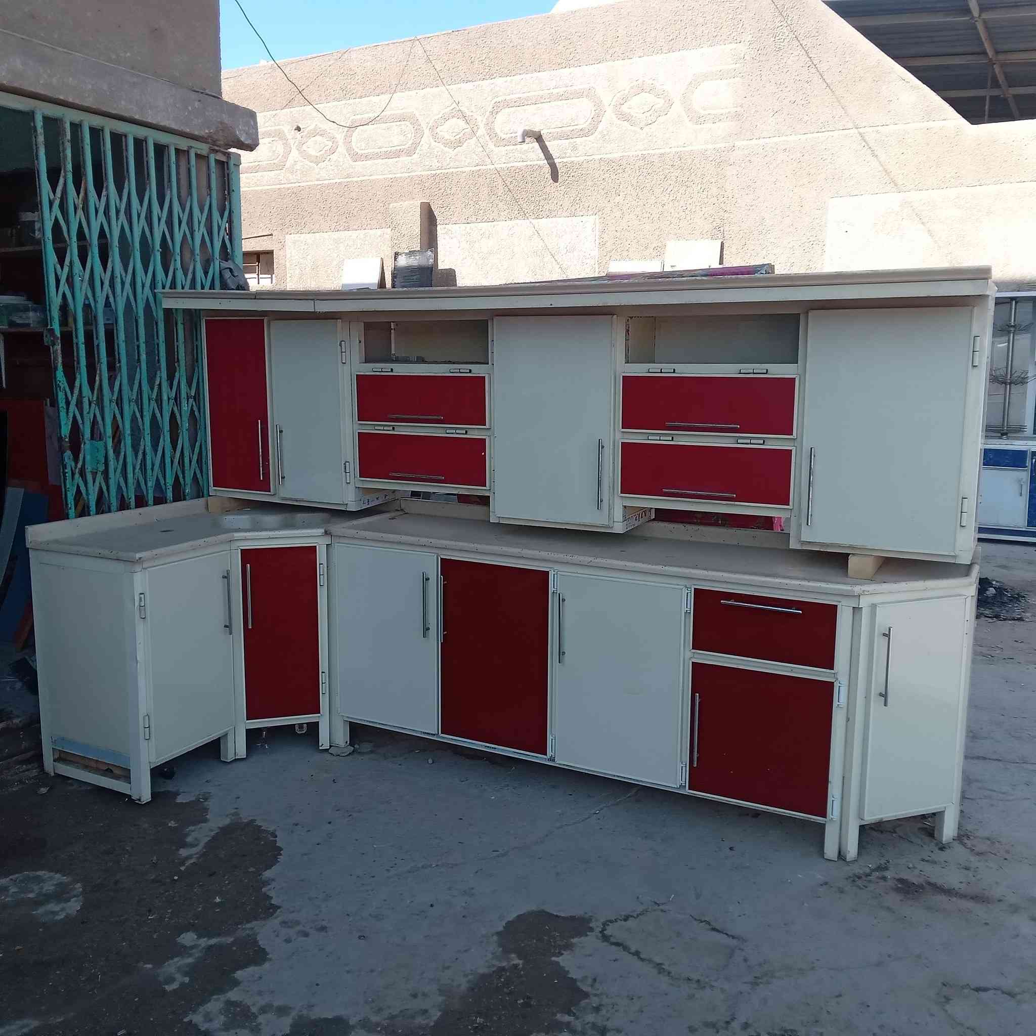 السلام عليكم كاونتر البيع الغياس     تلاثة و ١٠ السعر ٥٥٠   ***********
