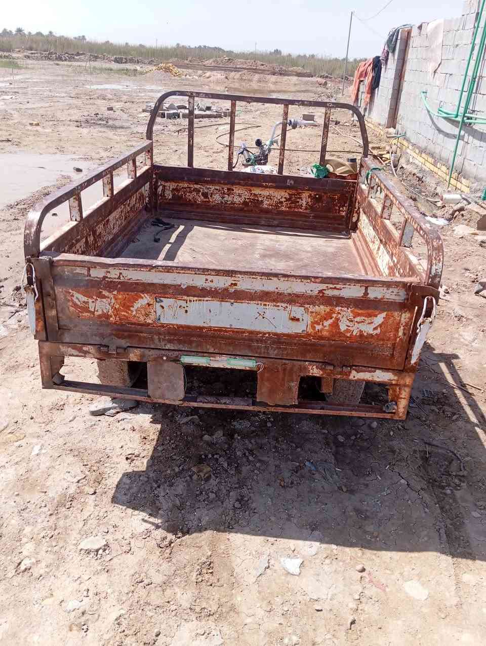 ستوته رقم ذي قار الماني تحويل سعرها 900مكينه جديده وصفاحيات محرك جدد موجوده وبدي بدون خياس نقصها كهربائي وصبغ جارده مكاني رفاعي محلات فرع العيله 
***********فقط اتصال خاص ما ارد
