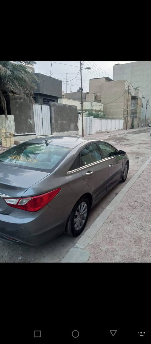 سوناته مديل 11 وارد امريكي ضربتهه جاملغ امامي او دعاميه امامي او بيهه ضربة ستوته بل جاملغ الخلفي بس كرن الجاملغ معمره تعمير اخو البلاد السياره جاهزه من كلشي كير مكينه حداديه تخم تاير كله جديد السياره جاهزه مال جناي السعر 89 بيهه مجال قليل مكان السياره بصره ***********
