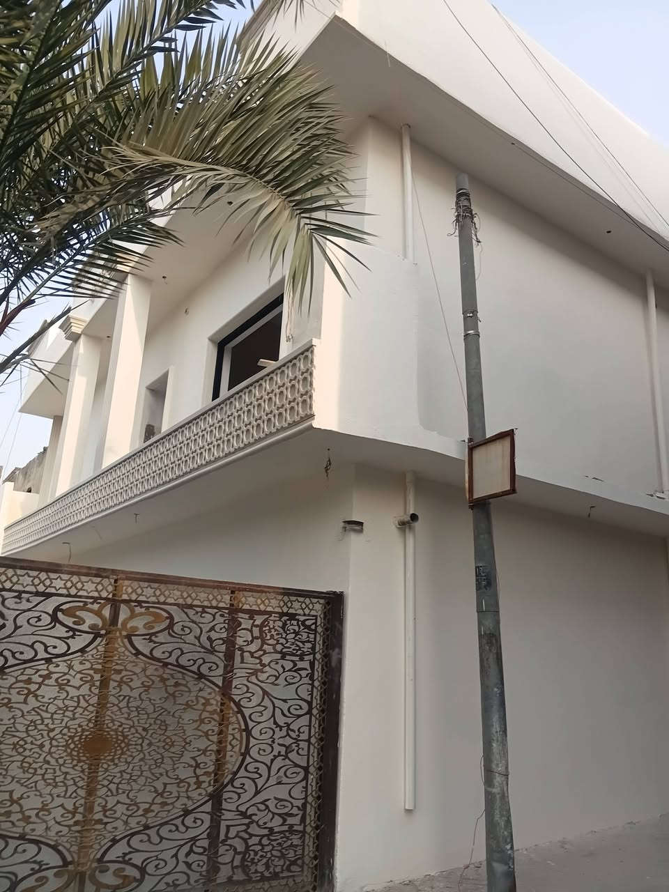 سلام عليكم اشتغل صباغ ابيوت داخلي وخارجي ونشتغل واجهات فوم تركي اتصل ***********ابو محمد صباغ
