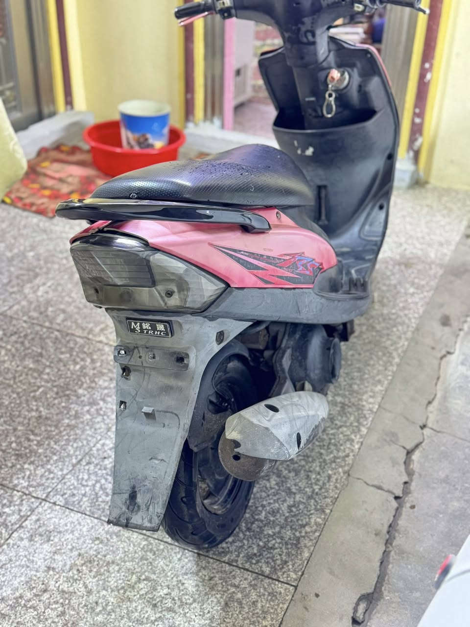 عدله بلاديه دراجه كامله مابيها نقص للبيع ب ٦٥٠  مكان بغداد دوره شراي اتصل ‭***********
واتساب ***********
