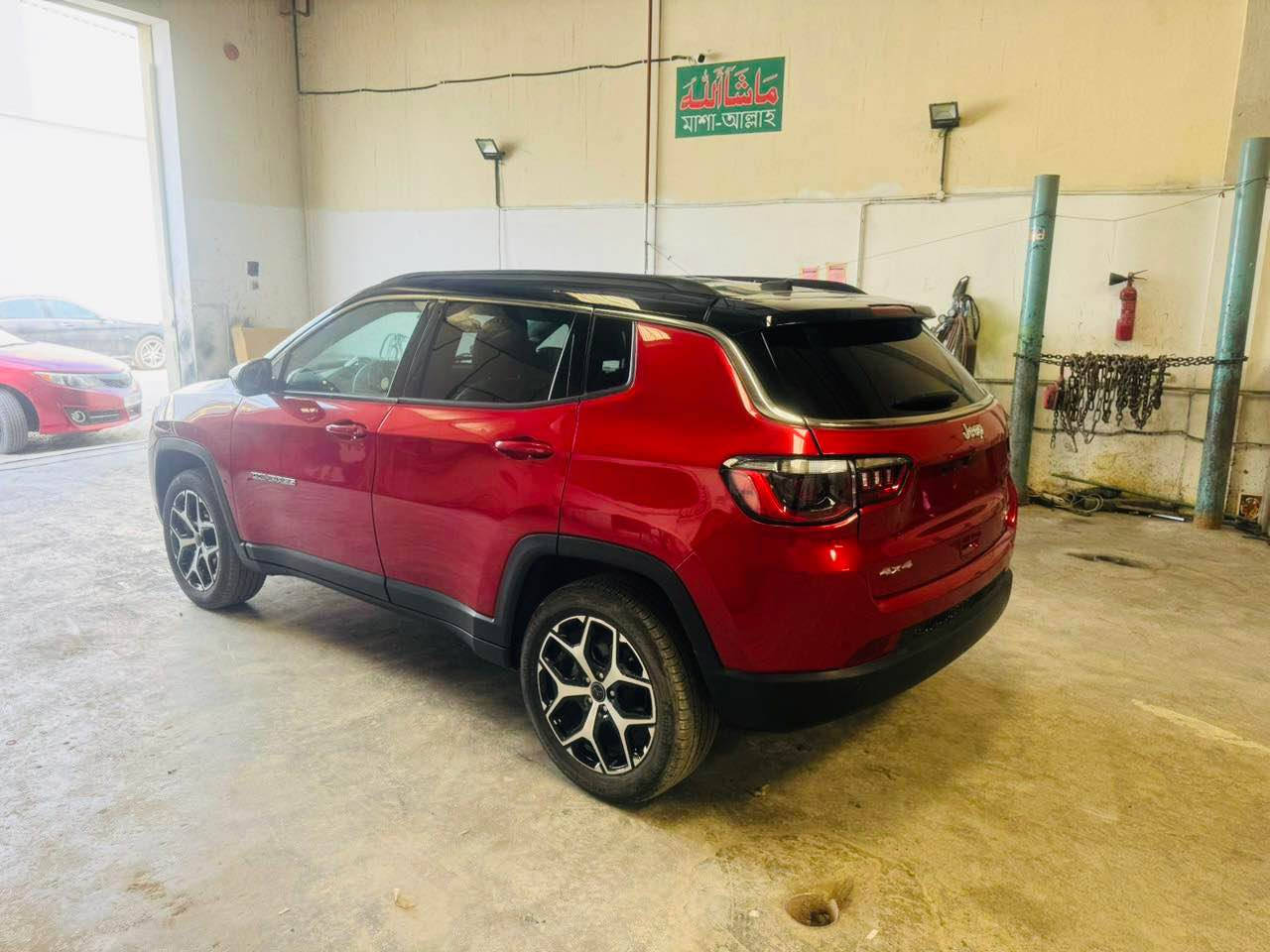 جيب كومباس موديل 2024 
مواصفات فول الفول بس بدون فتحه 
لمتت سقف اسود بلادي 
فورويل 
بصمه 
تشغيل عن بعد 
مسار الطريق 
تحديد سرعه 
مانع تزلق 
سكان تحكم 
رادارامامي 
رادار خلفي 
مرايا رادار 
ويلكب 
الصبخ ابيع حيزام 
اربيل اربيل تترقم اربيل دهوك سليمانيه 
عنوان اربيل 
سعر 118 ورقه هاتف واتصا ***********
اخوان رقم الشاصي موجود بلمنشور أربيل, العراق
