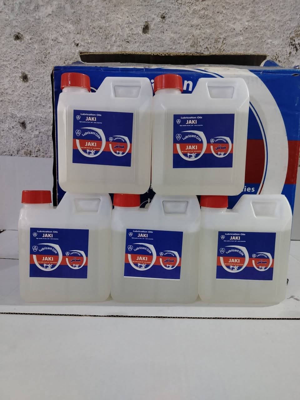 📢 *إعلان بيع دهن مكائن خياطة ودهن مكائن حلاقة* 📢

-'عرض تخفيض الاسعار .-

🛍️ *منتجاتنا:*
- دهن مكائن خياطة أبيض
- دهن مكائن حلاقة
- دهن مكائن أصفر
- متوفر عدة نوعيات عالية الجودة وأسعار مناسبة

💰 *السعر:*
- سعر كارتون اليغدان  ٤٠ الف 
سعر الكارتون الدبة ٣٥ الف . سعر خاص لا أصحاب الجملة 
سعر الكارتون البطل الاصفر ٣٣ الف 

🚚 *التوصيل:*
- توصيل ٥ الالف 
-توصيل الدبة ٥ الالف لكل كارتونين 
_  توصيل مجاني للكميات 

📦 *المواصفات:*
- زيت خالي من الشوائب والإضافات بنسبة 100%
- يمر بعملية فلترة وتنظيف كاملة
- زيت يساعد على تسهيل عملية الحركة وإطالة عمر الماكنة
- مناسب للاستخدام في المعامل وشركات العدد اليدوية ومحلات البناء

📞 *للاستفسار والطلب:*
- اتصل بنا على الرقم: ***********
-متوفر على واتساب
https://wa.me/9647776880790

👉 *نحن مستعدون لتجهيز:*
@المعامل
- @شركات العدد اليدوية
- @محلات الانشائيه 
@محلات مكائن خياطة 
📝 *ملاحظة:*
- البيع جملة فقط

تواصل معنا الآن للحصول على منتجاتنا عالية الجودة!
