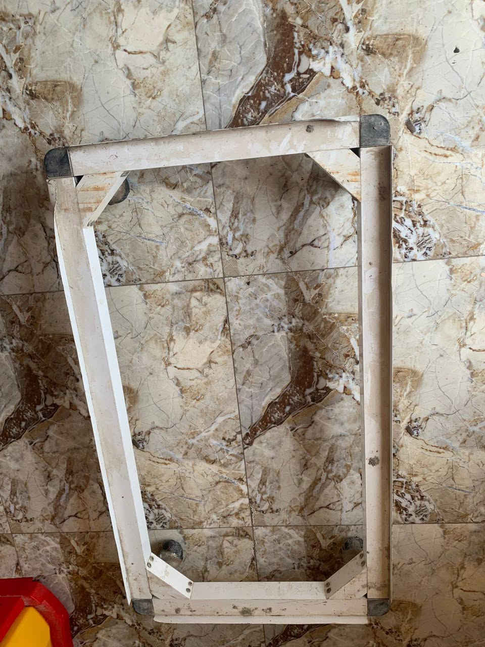 اغراض للبيع حي المعلمين قرب جامع سعد 
بردات بسعر ١٥٠ قفل ، مكواة بسعر ٢٥ ، عربانة المنيوم بسعر ٢٠ ، مخزن سرير حديد جديد بسعر ٥٠ بيه مجال ، قنينة غاز جديدة بسعر ٤٠ بيها مجال للأستفسار خاص او واتساب ***********
