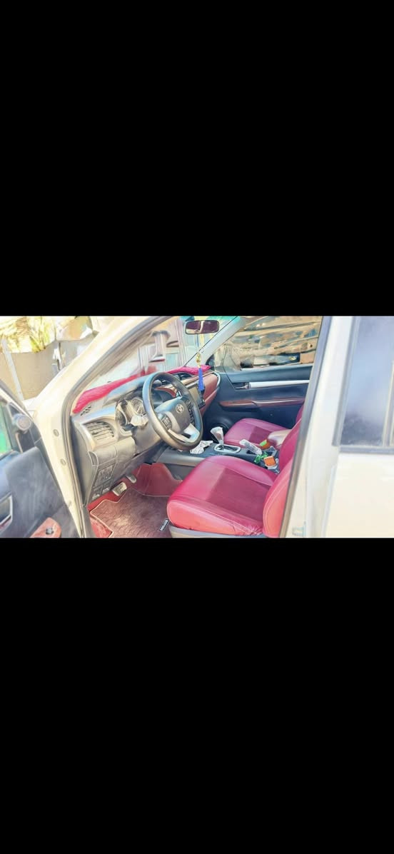 سلام عليكم للبيع هايلوكس ٢٠٢٣ مكفوله كفاله عامه *********** او*********** مكلف بلنشر غير متواجد على النت يعني اتصال فقط وشكرا
