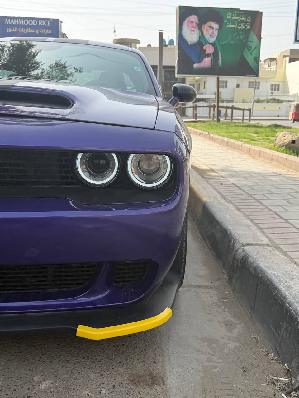 چالنجر 2023 GT أخر آصدار 
قطعتين چامرلغ الايسر مبدل وبنيد محدث 
وچامرلغ الايسر الخلفي بارد صغير 
بدون ايرباك وبدون لغد
ماشيه 31 الف ميل رقم بغداد الجديد بآسمي 
السعر 32.500.000 عراقي 
بغداد / الصليخ
*********** بغداد, العراق
