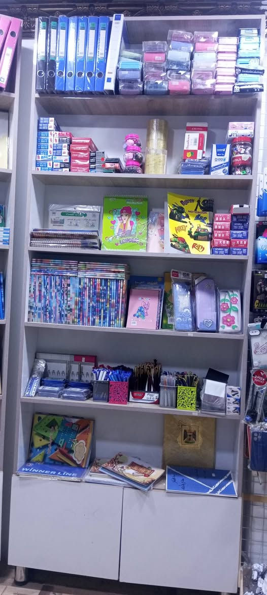 سلام عليكم 

مكتبة كاملة للبيع تاخذ كبل تفتح بسعر مناسب ((قرطاسية فترينات سبع قطع جهاز كبير استنساخ ملازم كتب hp5865 طابعة برذر T220 طابعة كانون أبيض وأسود 3010 لابتوب دل جهاز كبس حراري وميز وكرسي)) ديالى - بلدروز - شارع الجمعية بالقرب من معهد البسام نهاية شارع خجو للاستفسار الاتصال_***********
