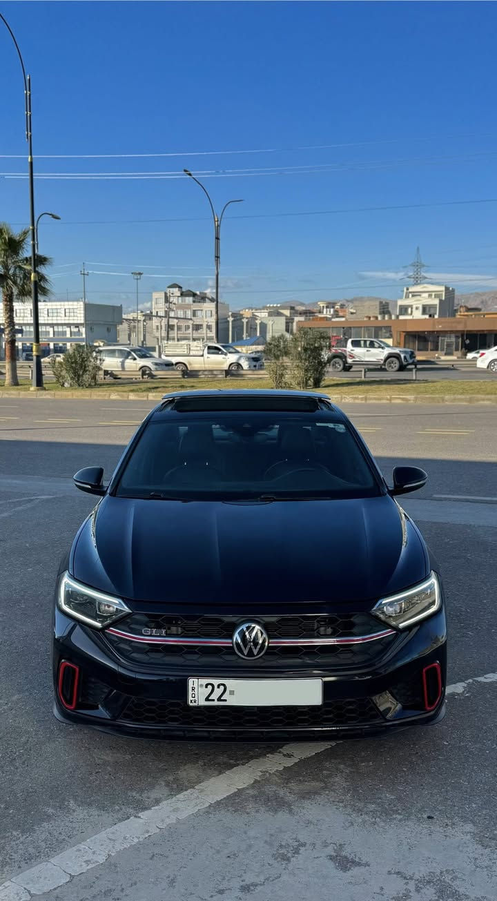 ⚔️ ماشاءالله ⚔️
VOLKSWAGEN JETTA GLI AUTOBAHN 2022 

للبيع جيتا GLI اوتو بان فول مواصفات اعلى مواصفات بالجيتا ( كلين تايتل ) بدون صبغ بيها تعديل باب السايق شي بسيط بدون ايرباك بدون ملاحظات ..

مواصفات : 
*بصمة
*بانوراما 
*تشغيل عن بعد 
*كشنات جلد مطرزة 
*كشنات الامامية تدفى وتبريد 
*كشنات خزن ثلاث وضعيات 
*سستم صوت Beats العالمي
*هندبريك دكمة 
*عدادت ديجيتال متغيرة 
*انارة داخلية محيطية 24 لون 
*رادار امامي 
*رادار بالمري 
*شحن لاسلكي 
*كروز سرعة 

وباقي مواصفات اوتو بان الفول المعروفة 

السيارة ستوك ما عليها اي اضافات على وضع الشركة 

السيارة مرقمة اربيل كاملة شرط التحويل 

مكان السيارة دهوك معارض الجديدة 

السعر : 215 $ 

للاستفسار الاتصال على الرقم 
***********
