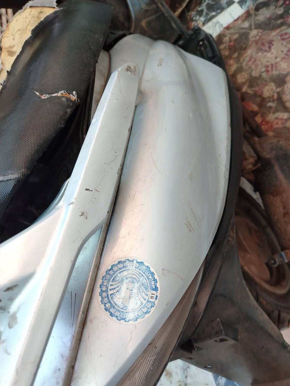 دراجه ماكس 140

دراجه حلوه وقويه وبيها نواقص بسيطه يرادلها ترتيبات لا مفتوحه ولا كايمه وصل معرضها موجود بل24 اشتريتها  

بيها مشكله بسيطه بس ماكنيت يرادله تبديل كون يم مصلح مرتب

مكاني بوبيات عامود 104 قرب أسواق احمد 

سعرها 400 وبيها مجال واني خادم الكم 

رقمي ***********
