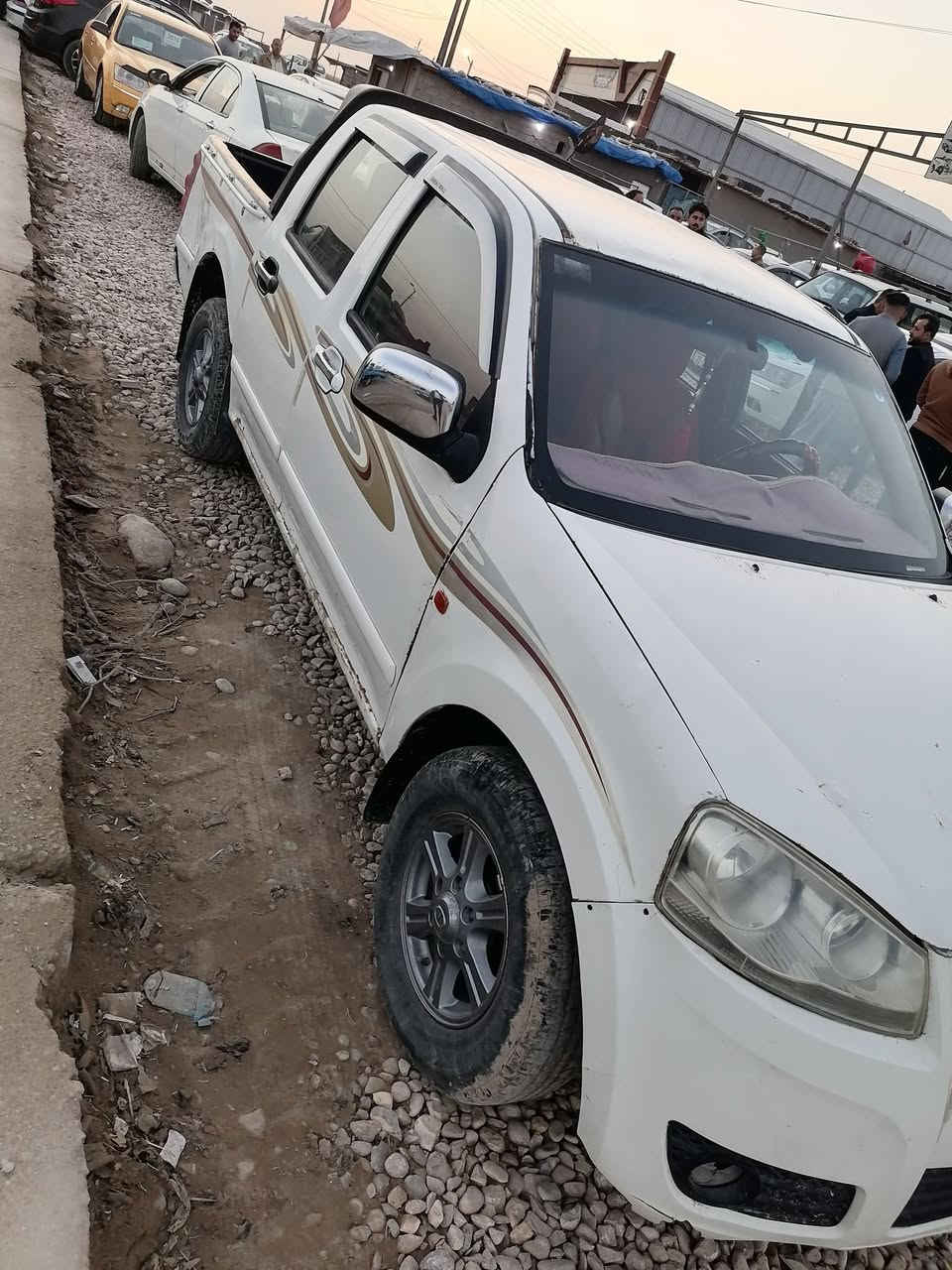 سلاام عليكم للبيع كريت ويل موديل ٢٠١٣ رقم قادسيه سنويه مجدده عنوان واسط قضاء زبيديه ***********
