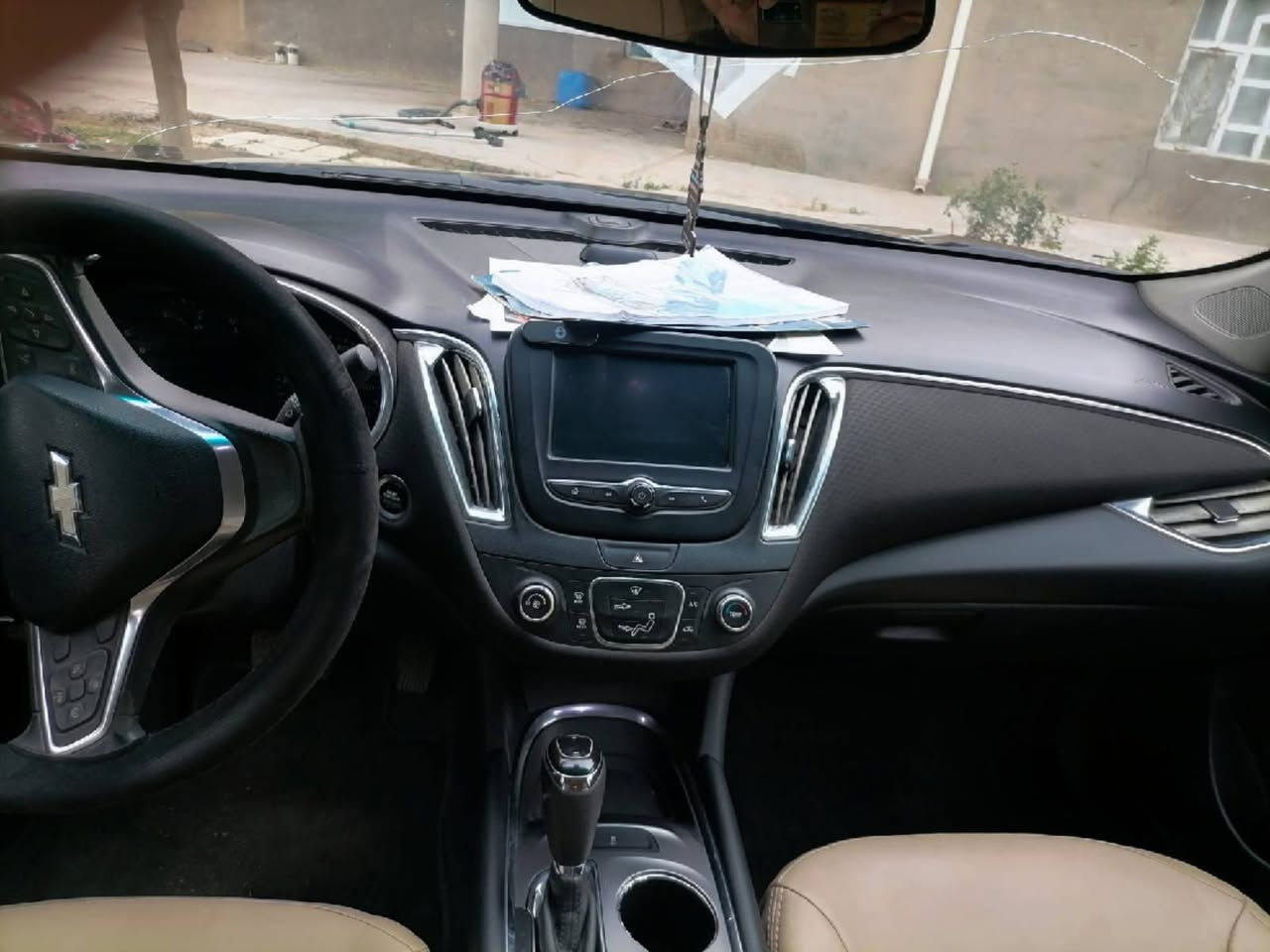 موديل 18 كلش نضيفه ظربتها باب وجاملغ السياره خير من الله مكان بغداد السعر 125 رقم شمالي ***********
***********
