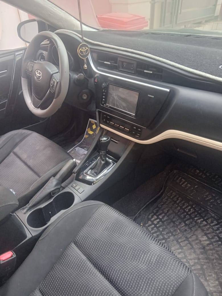 السلام عليكم.
سيارة كورلا 18   رقم سليمانيه الجديد اج باك
المواصفات..
كير ومحرك جيديد ماشيه73 كيلو
كامره حساس رادار
بيه صبغ بنيد وجاملق بدون دواخل
السعر 112 بيه مجال
العنوان ديالى
رقم تلفون ***********
