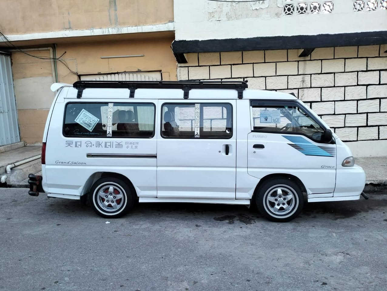 سلام عليكم هونداي لبيع موديل 97 سنويه31هيئه  صفر مرور صفر   بسمي مكينه 3000سوبر مصبوغه جماليه ***********
