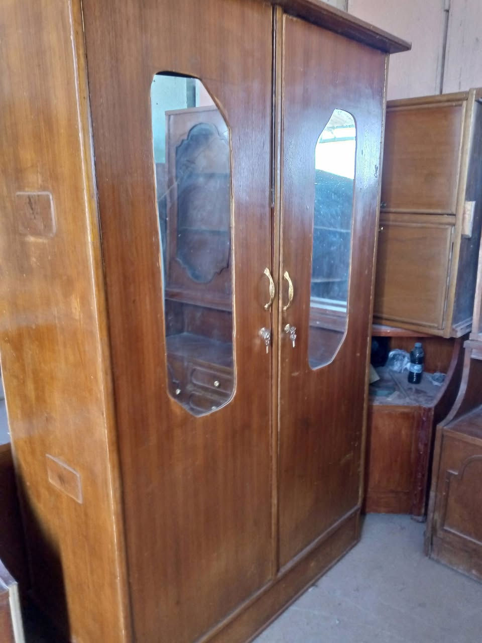 كنتور٦ باب ٢٧٥ الف
كنتور ٢ باب ٨٥ الف اتصال او واتساب***********
