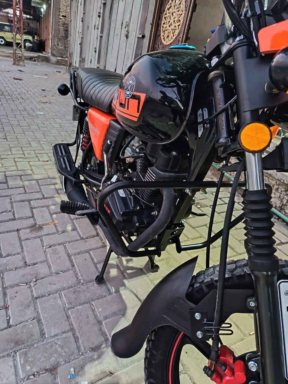 السلام عليكم دراجة دايوان موديل 25 بعدهة ع السحك للبيع 2600 مرقم اربيل ومداور شوكت ميعجبك مكلف بلنشر ***********
