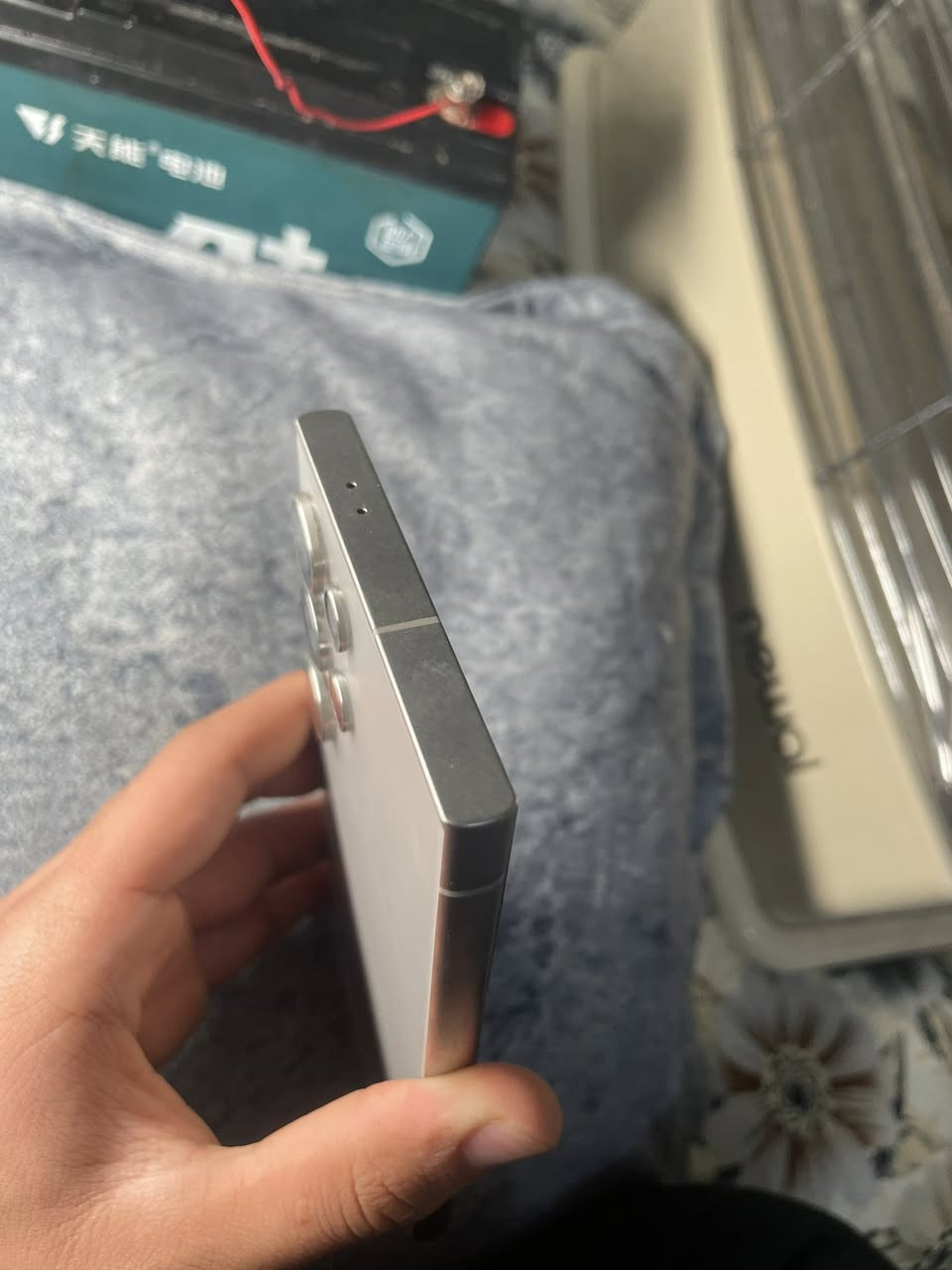 اس24 التره ذاکره 256
12 رام

دبل سيم عربي بالكامل

بوبجي 120 فريم

يعني فول فول مواصفات

.

بطاريه 5000

نظافة مليار بالمية ولا شخط بيه

سستم صوت استدیو

معالج سناب دراجون

.

كاميرا عملاااااقة

شاشه سوبر اموليد بصمه بشاشه

مواصفات الجهاز معروفه

دبل سیم عربي بالكامل .

سعر مليون


**إذا كنت صاحب هذا الإعلان وتريد حذفه لأي سبب، رجاءا أرسل رسالة إلى الدعم الفني**