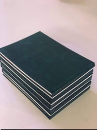 كادر مختص التجليد السجلات وتجهيز اغلفه المطابع   07715808508