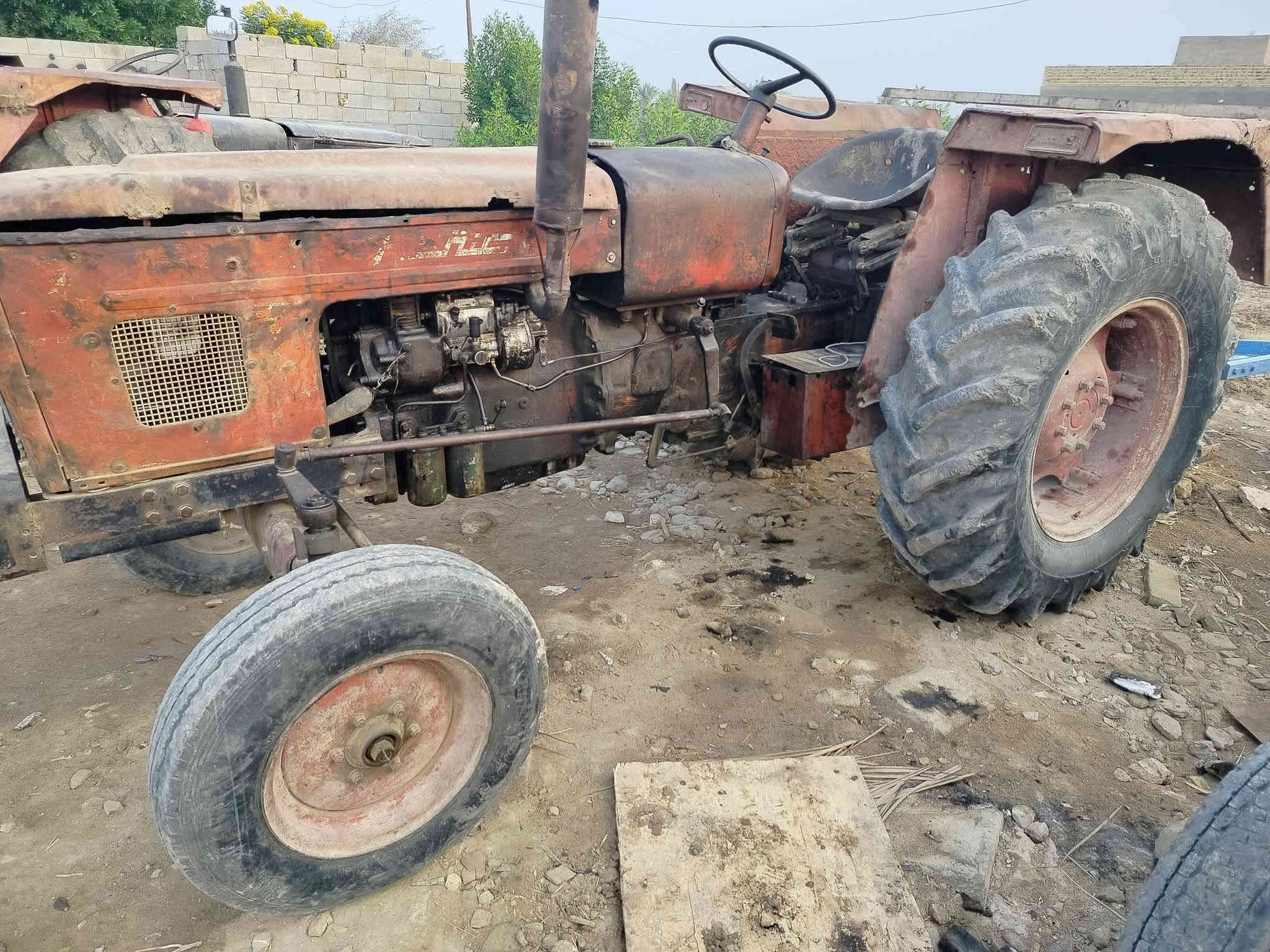 السلام عليكم مكاين عدد 3 للبيع موديل 84وموديل 85 وموديل86 شرط الشغل جاهزات المكان ميسان حي العسكري الاتصال على الرقم. ***********
