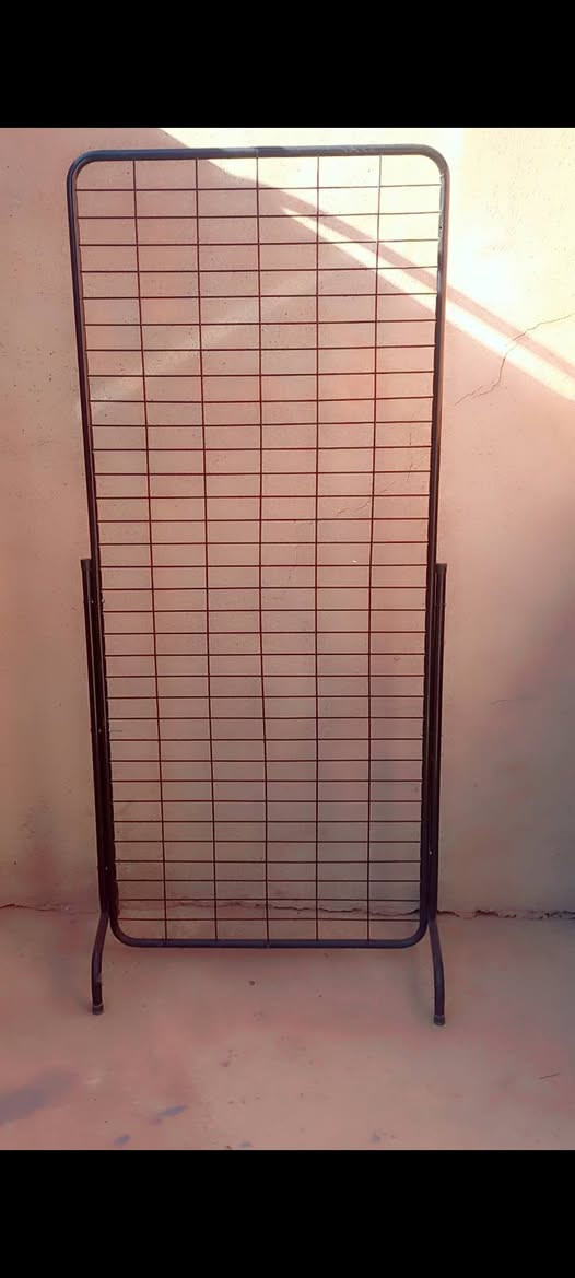 للبيع بسعر مناسب جدا ***********
