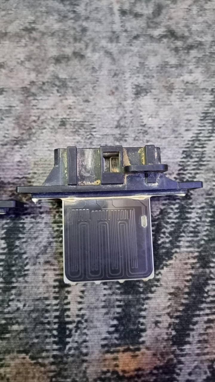 تفصيخ بيكم نيسان شبوط
كرتات تبريد اصلي مال تفصيخ شغال على الفحص سعر الواحد 50
قفل بنيد بلادي اصلي سعر 25
المكان الرمادي التأميم 
للأستفسار ***********
