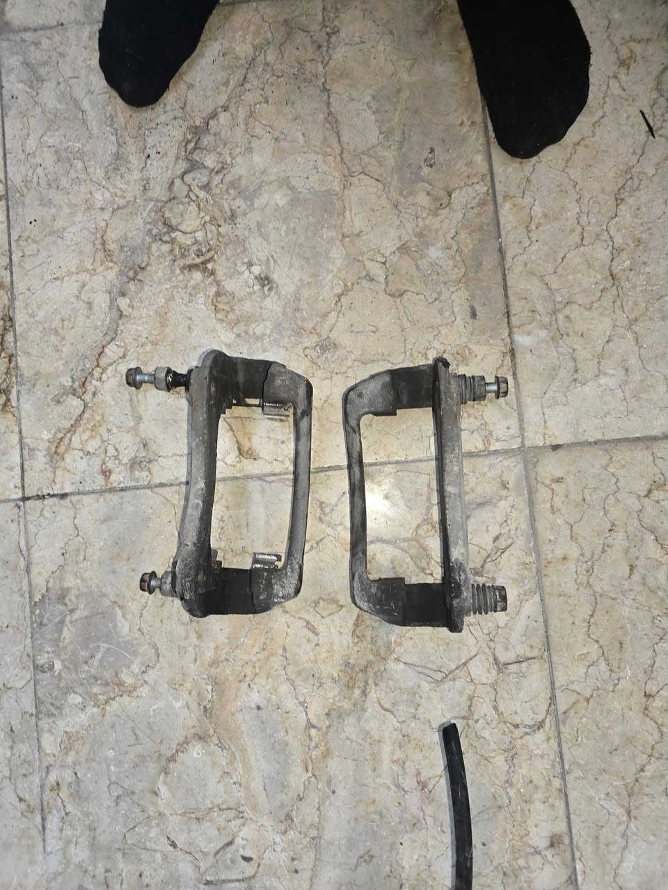 غراض اكسنت مضلع فلنجات ودبل ولقاعده وفج وقاعده فج كلمن وسعره عنواني بصره قبله قرب الرمل للتصال ***********
