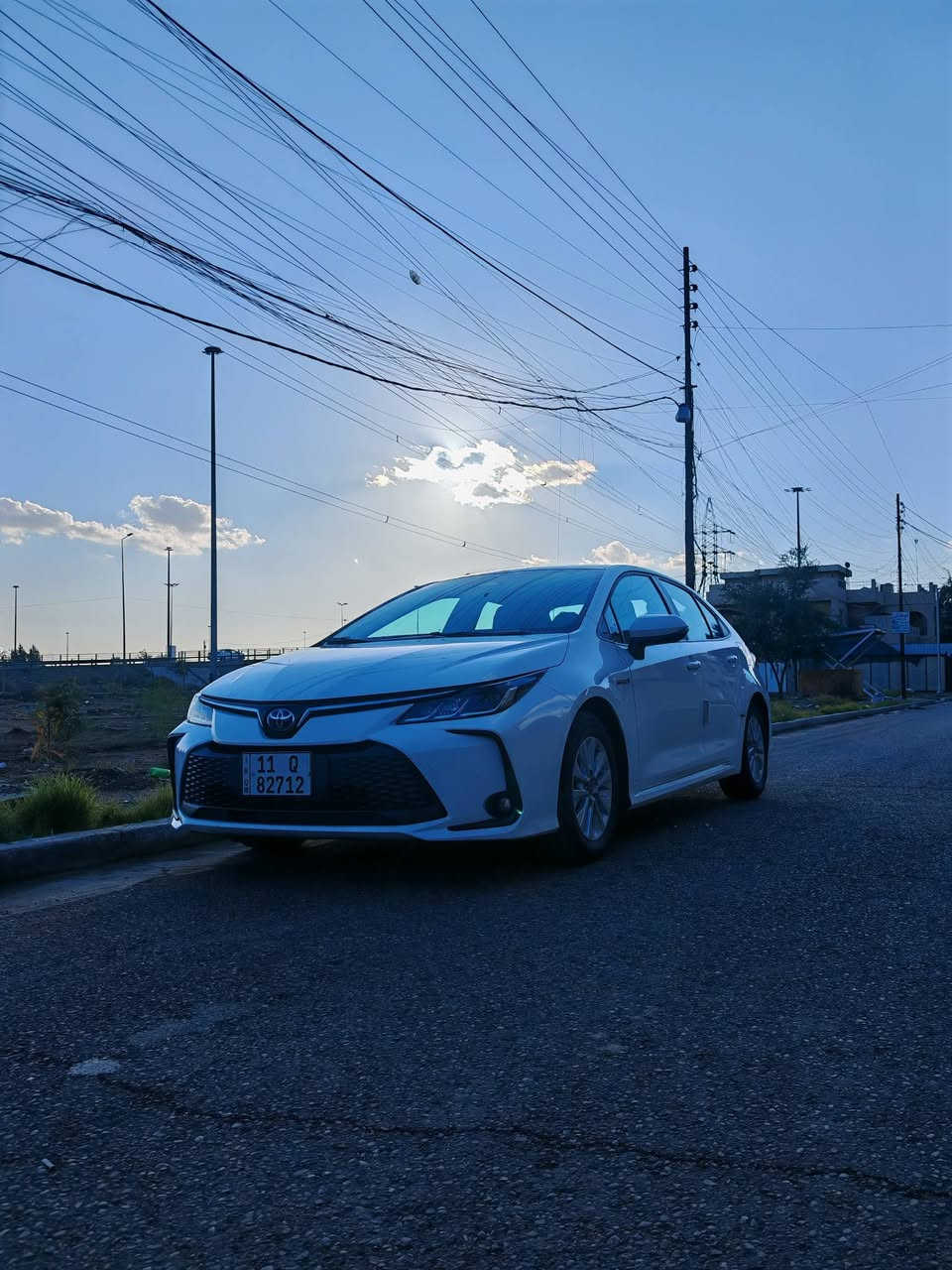 تويوتا كورولا هايبرد الشكل الخليجي
✅ الموديل  2024/12/12
✅ سعة المحرك 1,8L
✅ مرتبط بناقل حركة أوتوماتيكي 
✅ عدد AIR BAG 8
✅ لايت زينون + LED
✅ حجم الاطار 205/55R16 
✅ ويل كب 16
✅ مفتاح التشغيل بصمة
✅ دشبول ديجيتال 
✅ شاشة اصلية
✅ كاميرا دواره 
✅ المقاعد مخمل 
✅ تتسع المقصورة ل 5 ركاب
✅ مثبت السرعة Cruise
✅ تحديد المسار
✅ المودات والأوامر الصوتية
✅ فحص أنظمة السيارة 
✅ حساسات ضغط اطارات 
✅ تبريد شاشة
✅ قطعتين تبريد
✅ هاند بريك بصمة
✅ نظام مانع الانزلاق 
✅ا ISOFIX    ايزو فكس
✅ اوتو هولد Auto Hold 
✅ اشارة في المرايا الجانبية
✅ مخرج منفذ الطاقة
✅ ا  Bluetooth 
✅ تطعيم الدواخل ألمنيوم
✅ أبل كار بلاي CarLife+
السياره حلوه مرتبه عليها عازل حراري أصلي 
السياره بيها طخه بين الباب والجلملغ الخلفي
 شي بسيط جدا موضح بالصورة
بغداد حي العدل
السعر 155 قفل 
***********
