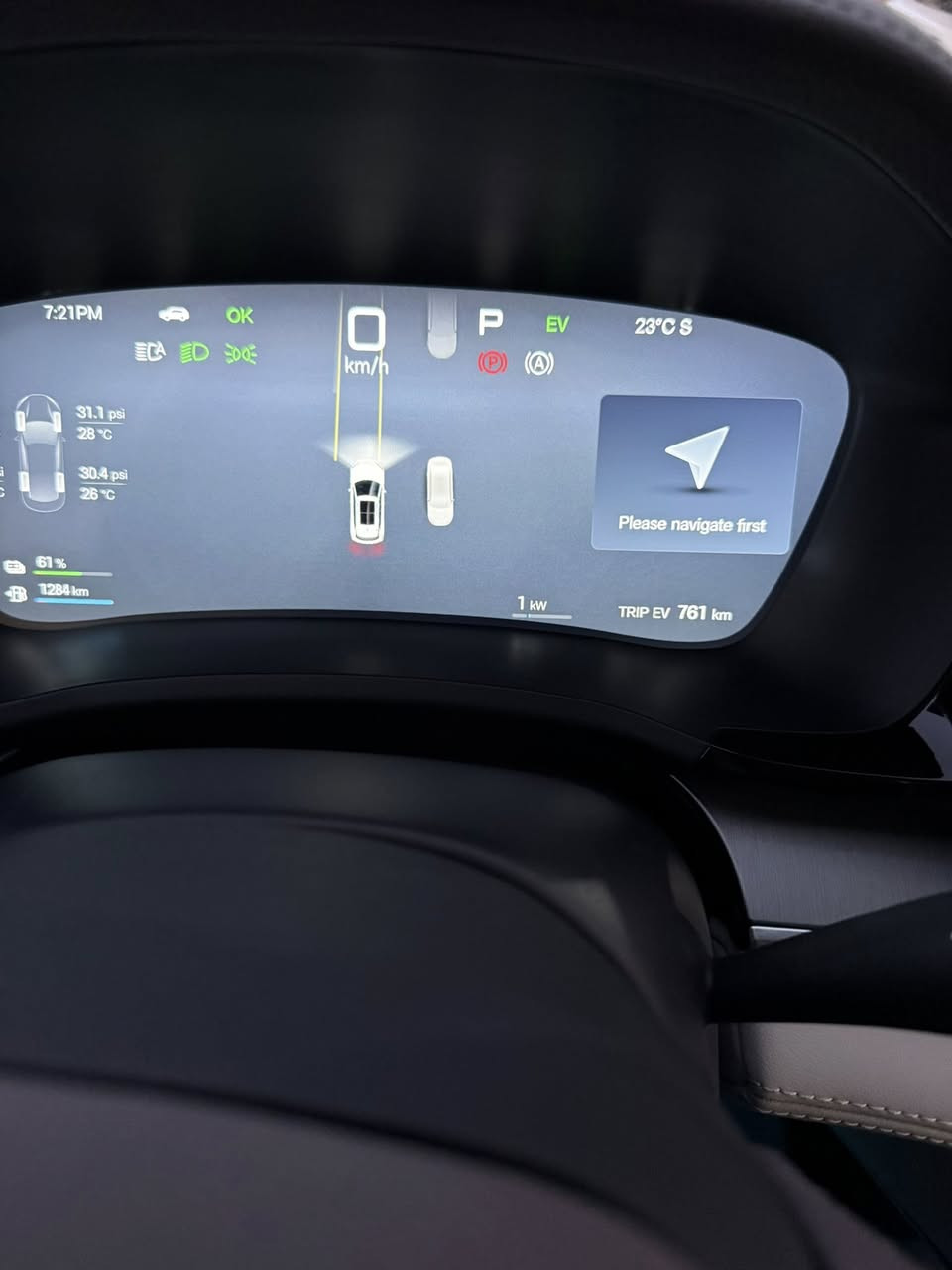 السلام عليكم 
للبيع فقط BYD سونك بلس موديل 2025 السياره ماشيه 1300 
600 HEV 
700 EV
مواصفات السونك بلس المعروفه 
السياره باسمي تحويل مباشر 
السياره كفاله عامه رقم بابل


**إذا كنت صاحب هذا الإعلان وتريد حذفه لأي سبب، رجاءا أرسل رسالة إلى الدعم الفني**