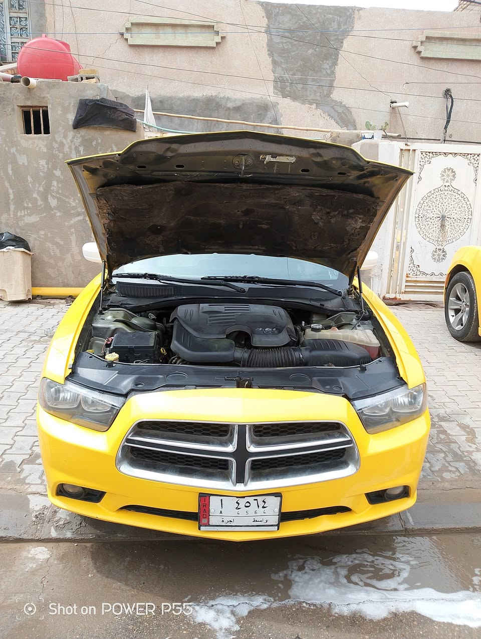 السلام عليكم
جارجر موديل2012جاهزه واحله من الصور  ع الاخر خط وبحث وبسمنه
سياره وارده جاملغ امامي بدون دواخل 
***********
