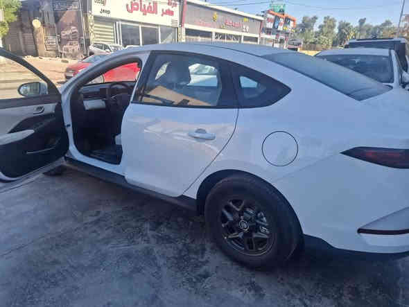 شركة عمر العبيدي لتجارة السيارات الحديثة 
دخول جديد 
بي واي دي 
كين بلس 
للإستفسار 
***********
بغداد الكريعات 
اوقات التواجد من ١٠ صباحا الى ١٠ مساء
