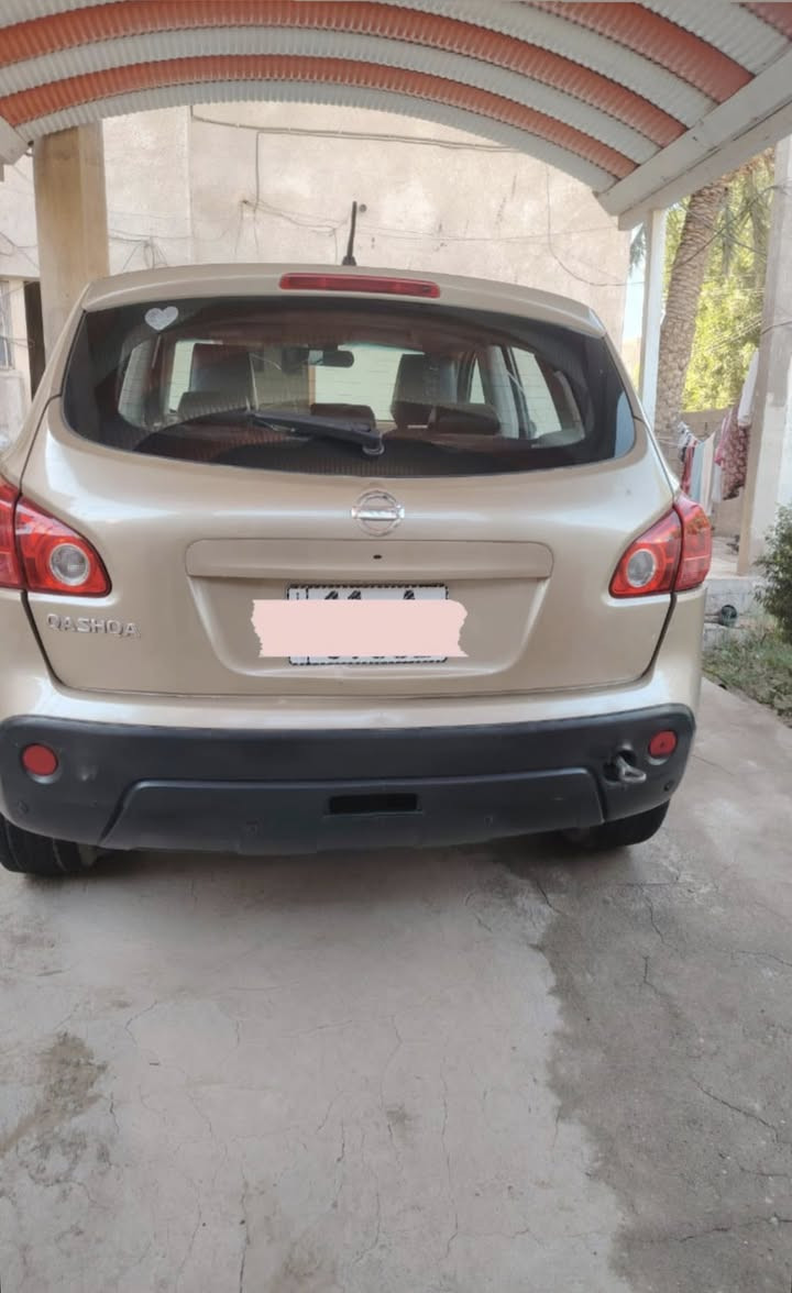 سلام عليكم
نسيان قشقاي موديل 2008

محرك 2000اربعه سلندر أو تماتيك 
بشرط مكينه وكير كفاله 
بيها بنيد مبدل وجاملغ مبدل وبيها بخات صبغ بس أبيع حزام 
سنويه وهزه جديده ورقم نكليزي بغداد 
سعرها 75ورقه 
***********
