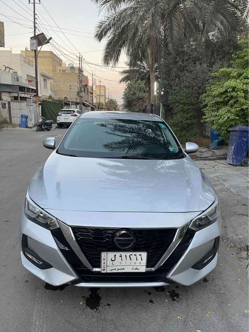 السلام عليكم
نيسان سنترا SV2021  Nissan Sentra
رقم بغداد سنويه جديده
 ماشيه 60 ميل 
الحادث دعاميه اماميه  وصور الحادث موجوده 
المواصفات sv معروفه
_ تشغيل عن بعد 
_ محرك دوش حجم 2000
_ بصمه تشغيل مع بصمه ابواب
_رادار امامي خلفي جانبي
_نظام توقف ذاتي Auto Brake
_ حساسات جانبيه Blind spot 
_تحديد مسار
_ستيرن D_ shape 
_ شاشة Car play / AndroideAuto
_ شاشة عرض تفاصيل السيارة
_ شاشة اعطال
_ كاميرا_ انطمه خرائط
بدون نقص جاهزه ادامه كامله  
باتري جديد ودسكات امامي وخلفي جاهزة 
بيه شخط بسيط بسبب ضعفاء النفوس
السعر 140 
مكاني بغداد حي البنوك 
للاستفسار اتصال او واتساب *********** بغداد, العراق
