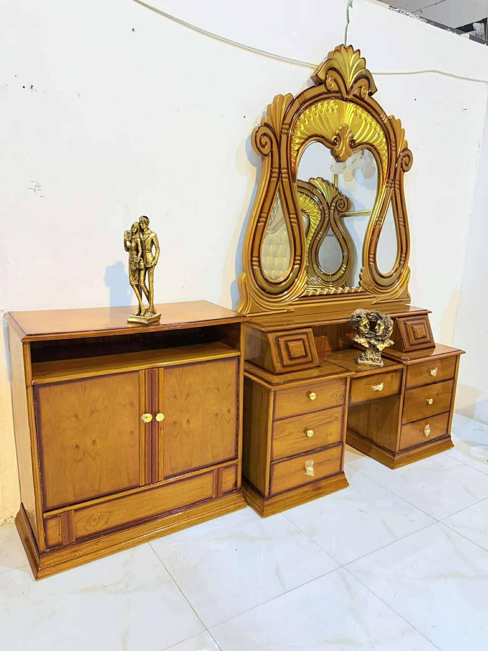 غرفه شغل وصط
السعر ٨٥٠ ٨٠٠ قفل 
شد نقل داخل بغداد مجاني 
نضافه ٩٠
موديل حديث


**إذا كنت صاحب هذا الإعلان وتريد حذفه لأي سبب، رجاءا أرسل رسالة إلى الدعم الفني**