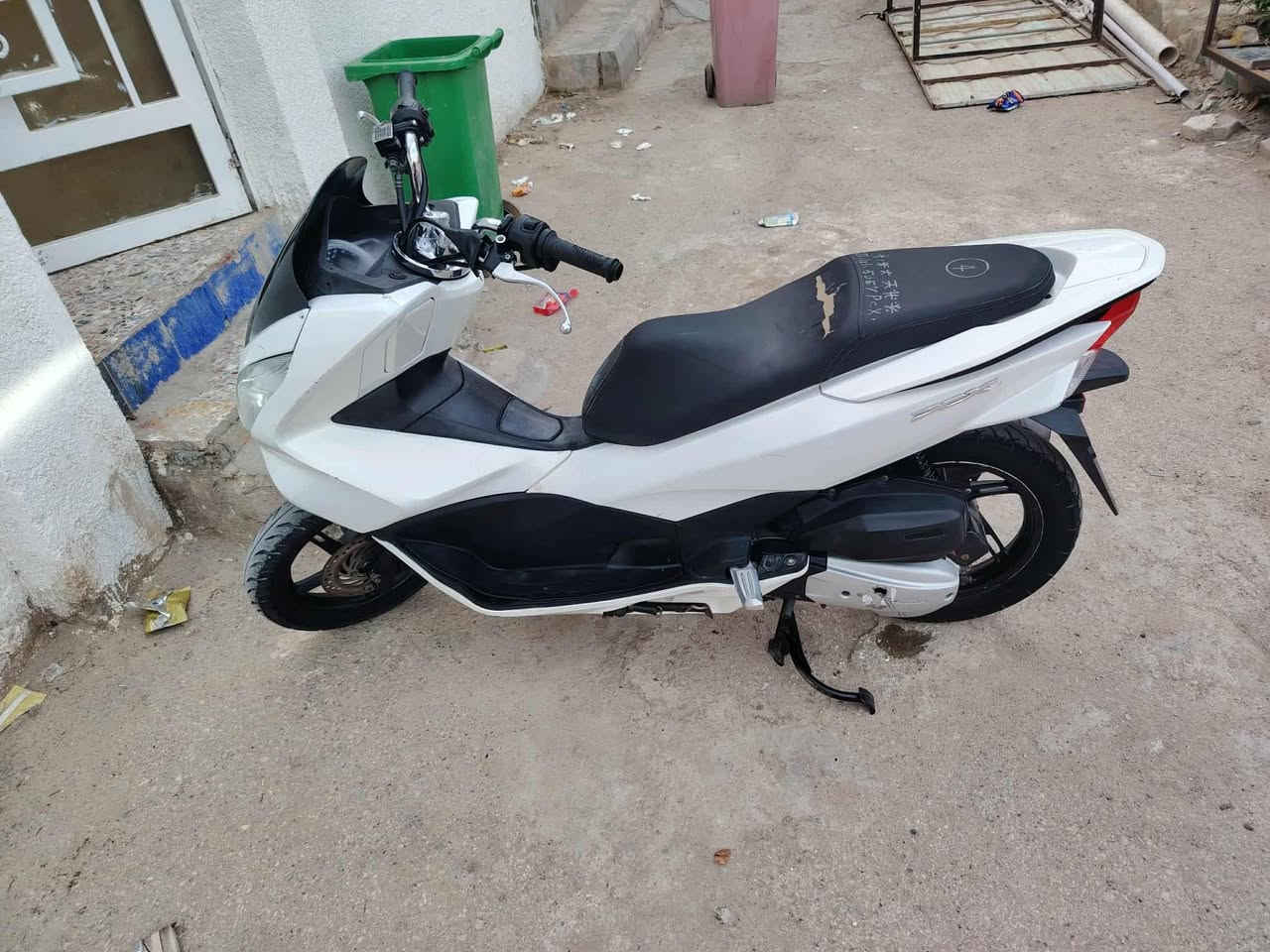 سلام عليكم دراجه بي سي اكس جيل الثاني للبيع
دراجه مكفوله كفاله عامه اي نقص مابيه مستعجل عل بيعته 
الاستفسار خاص سعر مناسب كلش


**إذا كنت صاحب هذا الإعلان وتريد حذفه لأي سبب، رجاءا أرسل رسالة إلى الدعم الفني**